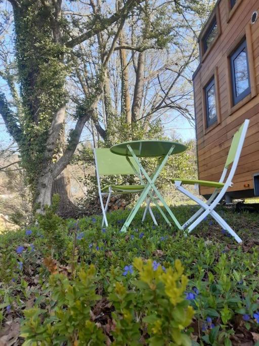 Micro Maison Bois / Tiny House Au Calme Crest Exterior foto